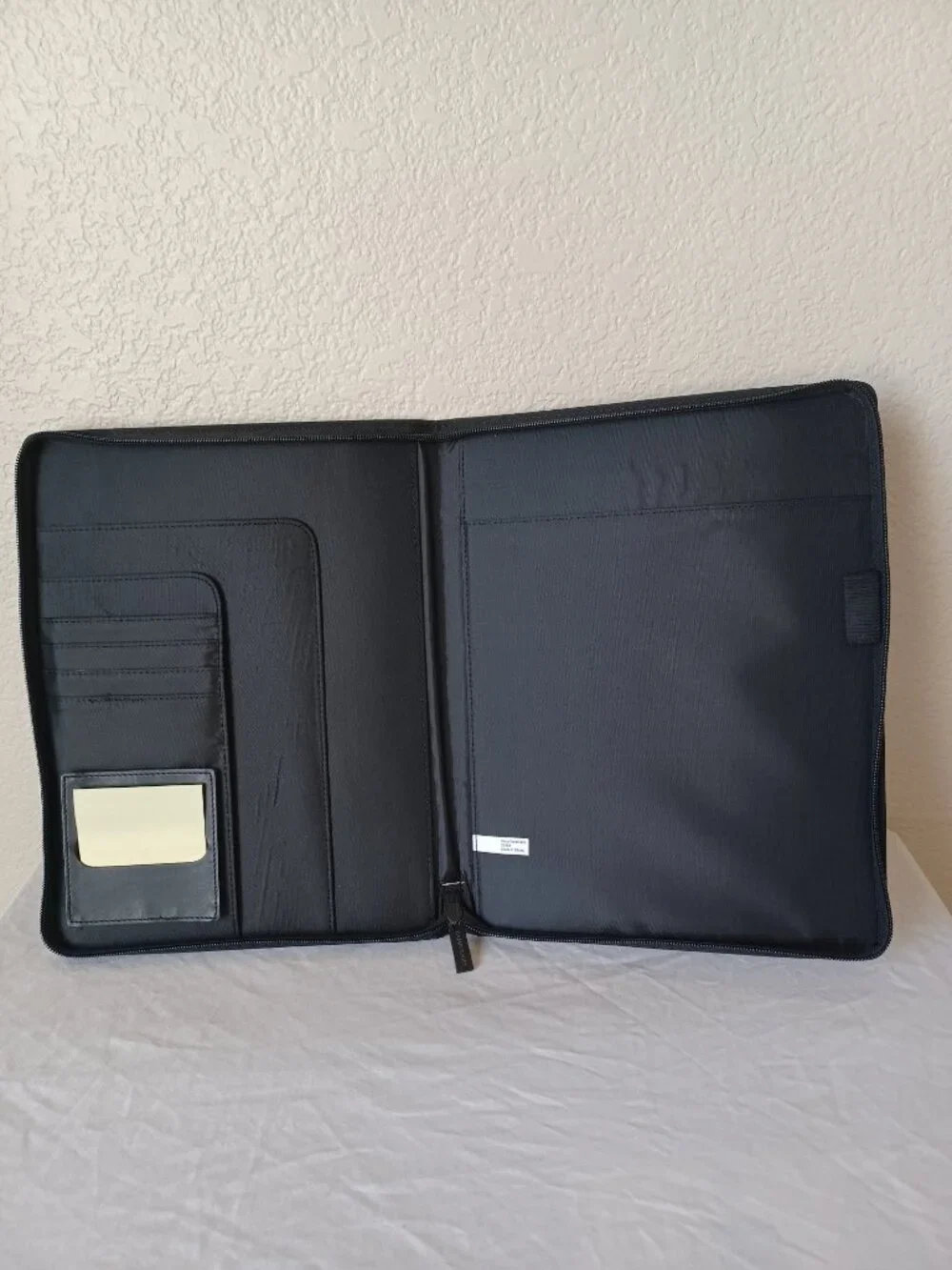 Cambridge Portfolio Organizer with Zipper, Black
